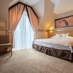 & Czarny Gron 4* Rzyki
