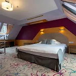 & Czarny Gron Aparthotel