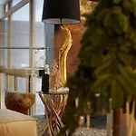 Aparthotel & Czarny Gron 4*