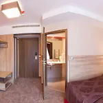 & Czarny Gron Aparthotel Rzyki