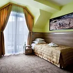 Aparthotel & Czarny Gron