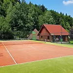 Aparthotel & Czarny Gron 4*