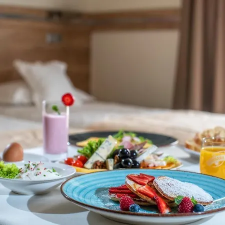 查埃恩格罗恩酒店及spa 4* 日基