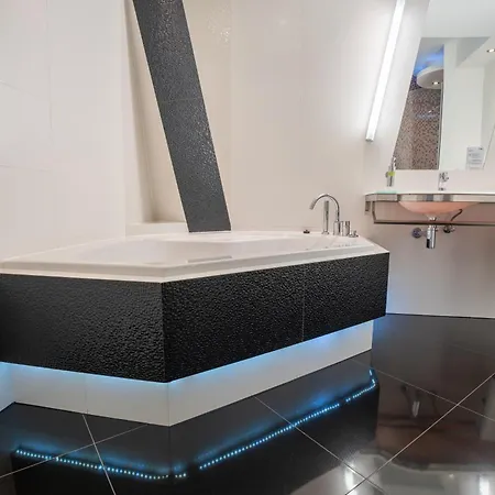 Hotel&spa Czarny Groń Hotel apartamentowy 4*