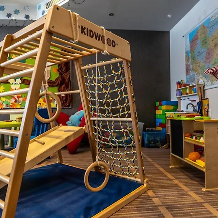 查埃恩格罗恩酒店及spa 公寓式酒店 日基