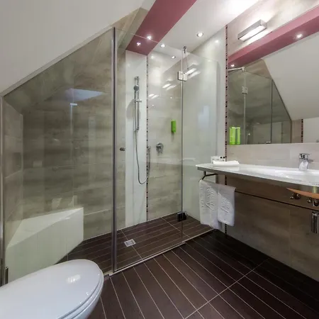 Hotel&spa Czarny Groń 4*