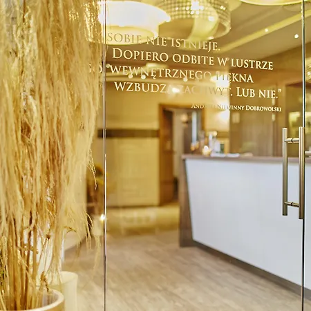 查埃恩格罗恩酒店及spa 公寓式酒店