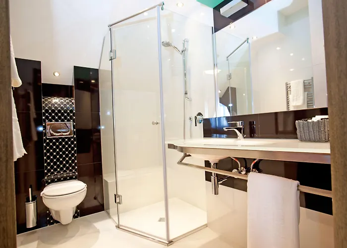 & Czarny Gron 4* Rzyki