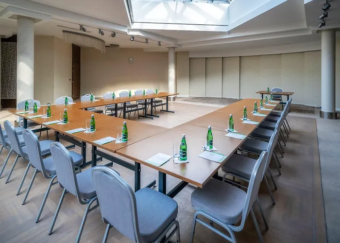 Aparthotel & Czarny Gron